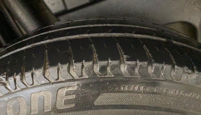 2017 Maruti Dzire VXI, Petrol, Manual, 44,998 km, Right Rear Tyre Tread
