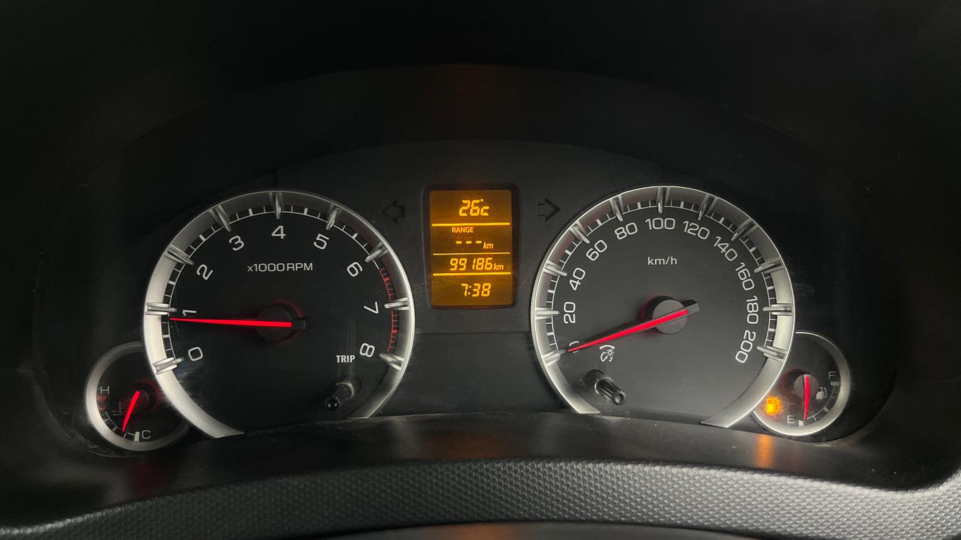 2013 Maruti Swift ZXI, Petrol, Manual, 99,186 km, Odometer Image