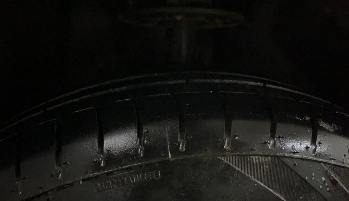 2018 Maruti Swift VXI, Petrol, Manual, 55,775 km, Right Front Tyre Tread