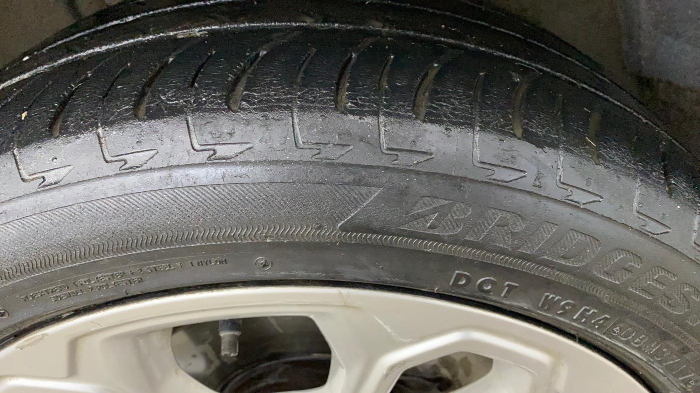 2017 Ford Ecosport TITANIUM + 1.5L PETROL AT, Petrol, Automatic, 45,265 km, Right Front Tyre Tread