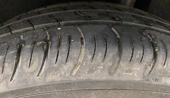 2020 Maruti Baleno SIGMA PETROL 1.2, Petrol, Manual, 21,864 km, Left Rear Tyre Tread