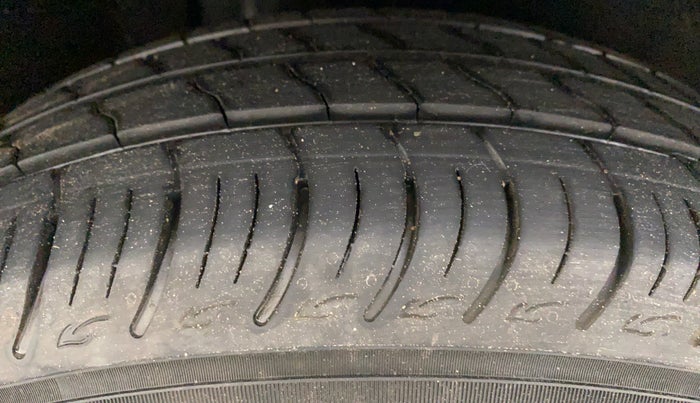 2020 Maruti Baleno SIGMA PETROL 1.2, Petrol, Manual, 21,864 km, Right Rear Tyre Tread