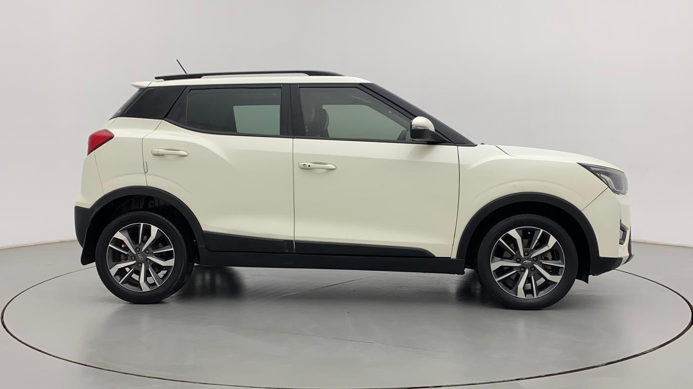 2021 Mahindra XUV300 W8 (O) 1.5 DIESEL AMT, Diesel, Automatic, 66,451 km, Right Side View