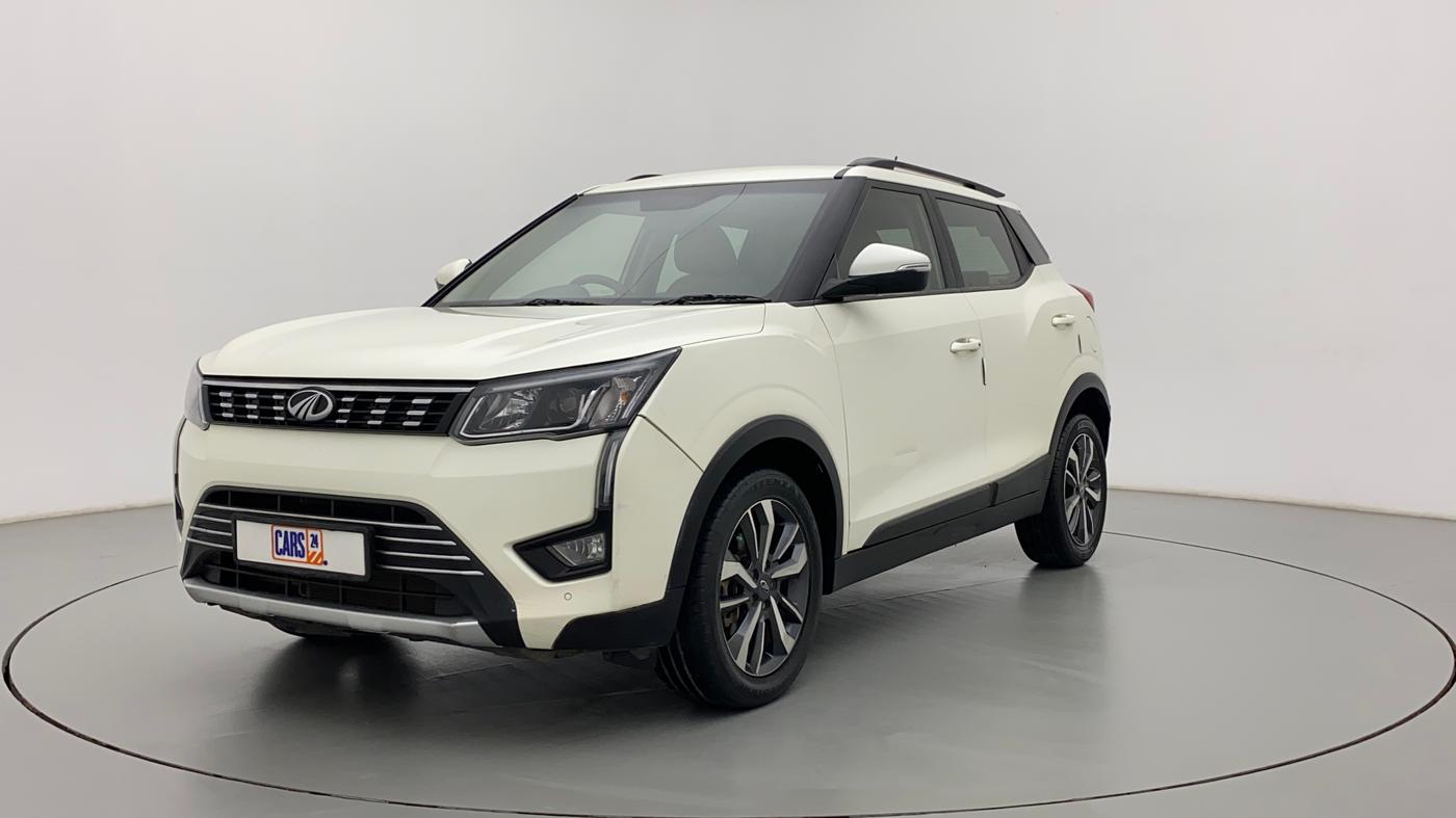 2021 Mahindra XUV300 W8 (O) 1.5 DIESEL AMT, Diesel, Automatic, 66,451 km, Left Front Diagonal