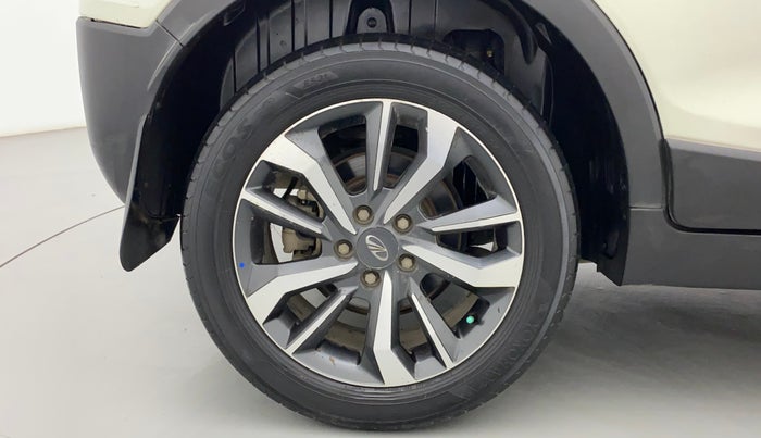 2021 Mahindra XUV300 W8 (O) 1.5 DIESEL AMT, Diesel, Automatic, 66,451 km, Right Rear Wheel