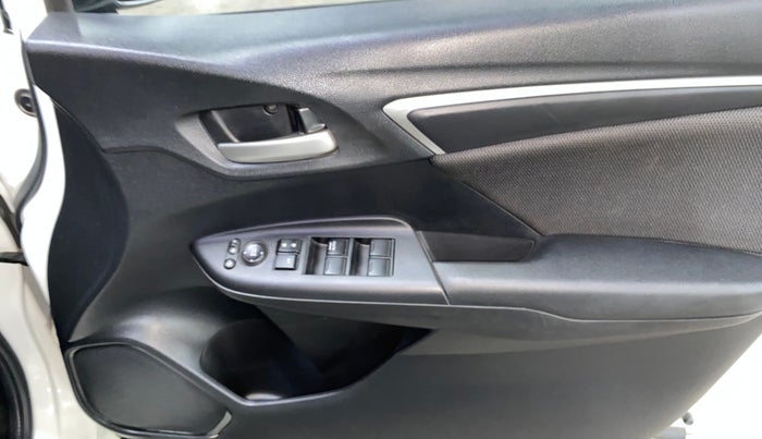 2022 Honda WR-V 1.2L I-VTEC VX MT, Petrol, Manual, 40,051 km, Driver Side Door Panels Control
