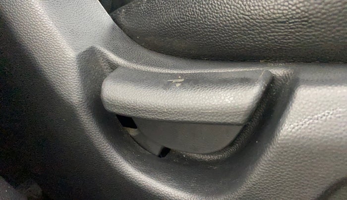 2018 Hyundai Elite i20 ERA 1.2, Petrol, Manual, 43,038 km, Driver Side Adjustment Panel