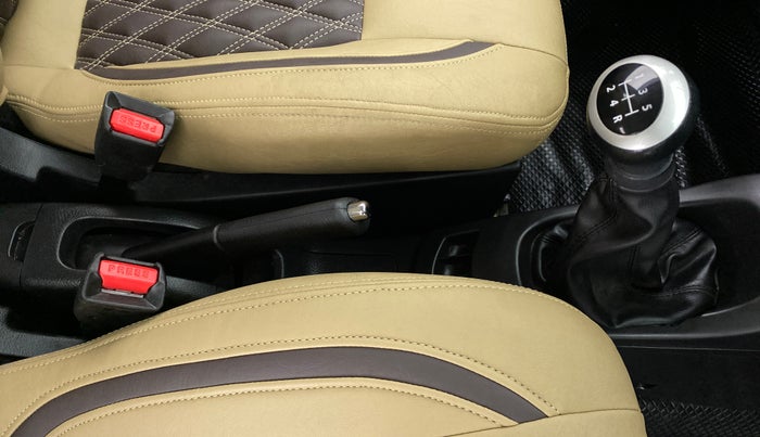 2018 Maruti Wagon R 1.0 VXI, Petrol, Manual, 22,311 km, Gear Lever