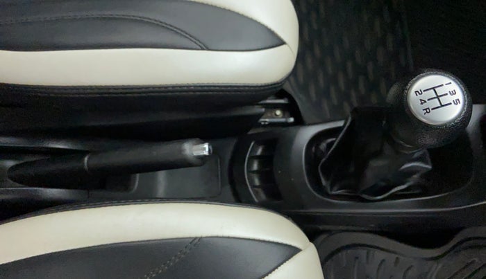 2014 Maruti Wagon R 1.0 VXI, Petrol, Manual, 41,290 km, Gear Lever