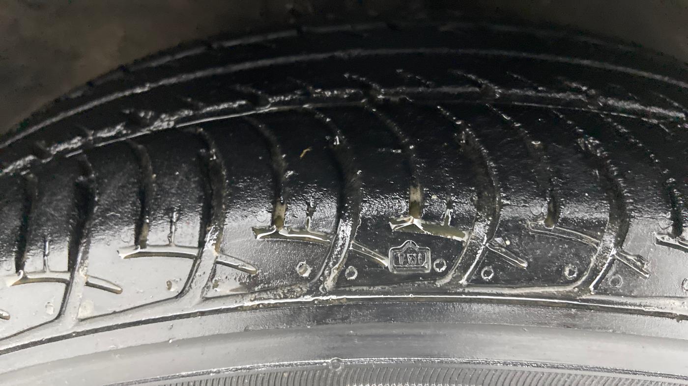 2016 Maruti Celerio ZXI AMT, Petrol, Automatic, 38,417 km, Right Front Tyre Tread