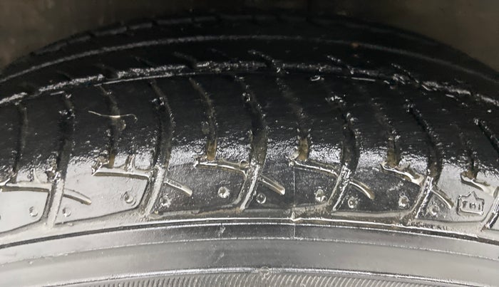 2016 Maruti Celerio ZXI AMT, Petrol, Automatic, 38,417 km, Left Front Tyre Tread