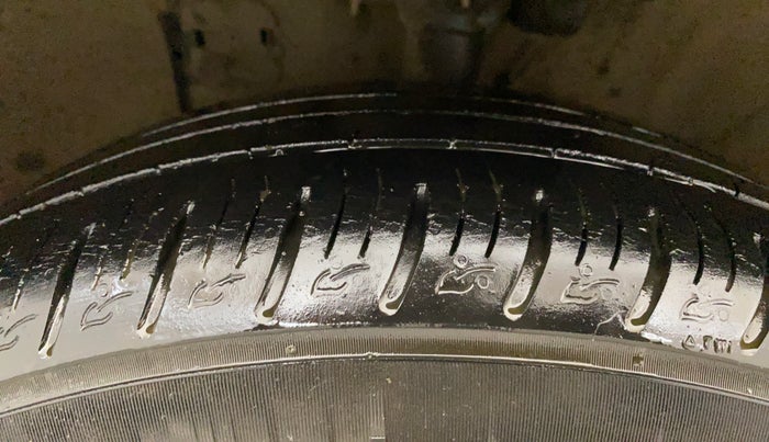 2021 Hyundai VENUE SX 1.0 TURBO, Petrol, Manual, 44,059 km, Left Front Tyre Tread