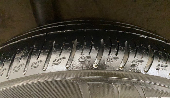 2021 Hyundai VENUE SX 1.0 TURBO, Petrol, Manual, 44,059 km, Right Rear Tyre Tread