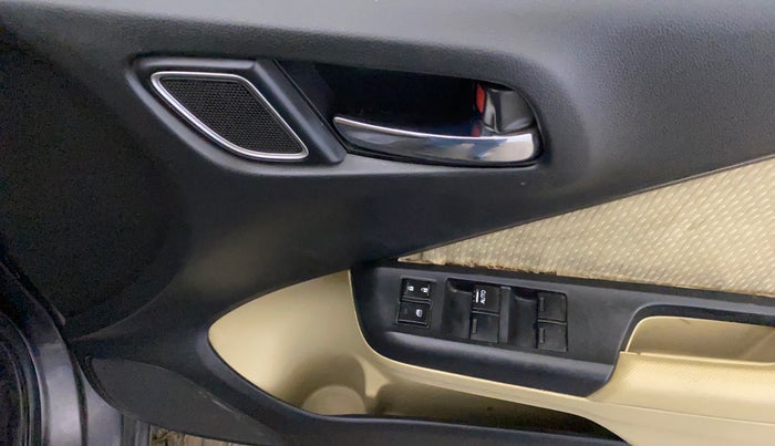 2017 Honda City 1.5L I-VTEC V MT, Petrol, Manual, 72,652 km, Driver Side Door Panels Control