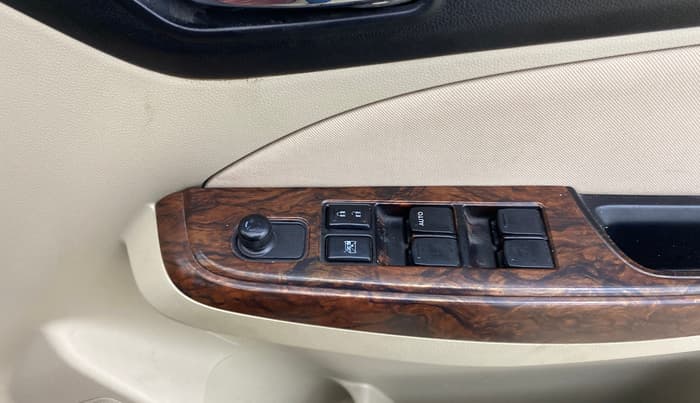 2018 Maruti Dzire VXI AMT, Petrol, Automatic, 1,03,700 km, Driver Side Door Panels Control