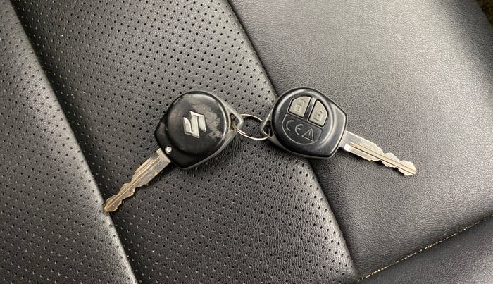 2022 Maruti Swift VXI AMT, Petrol, Automatic, 42,006 km, Key Close Up