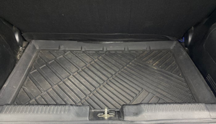 2022 Maruti Swift VXI AMT, Petrol, Automatic, 42,006 km, Boot Inside