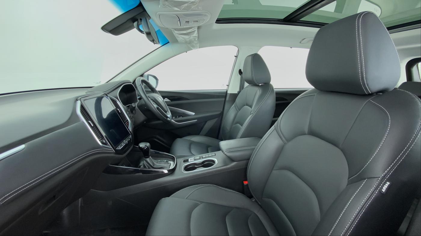 2019 MG HECTOR SHARP DCT PETROL, Petrol, Automatic, 13,467 km, Right Side Front Door Cabin