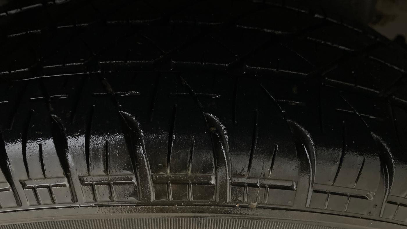 2014 Maruti Swift Dzire VXI AT, Petrol, Automatic, 84,580 km, Right Rear Tyre Tread