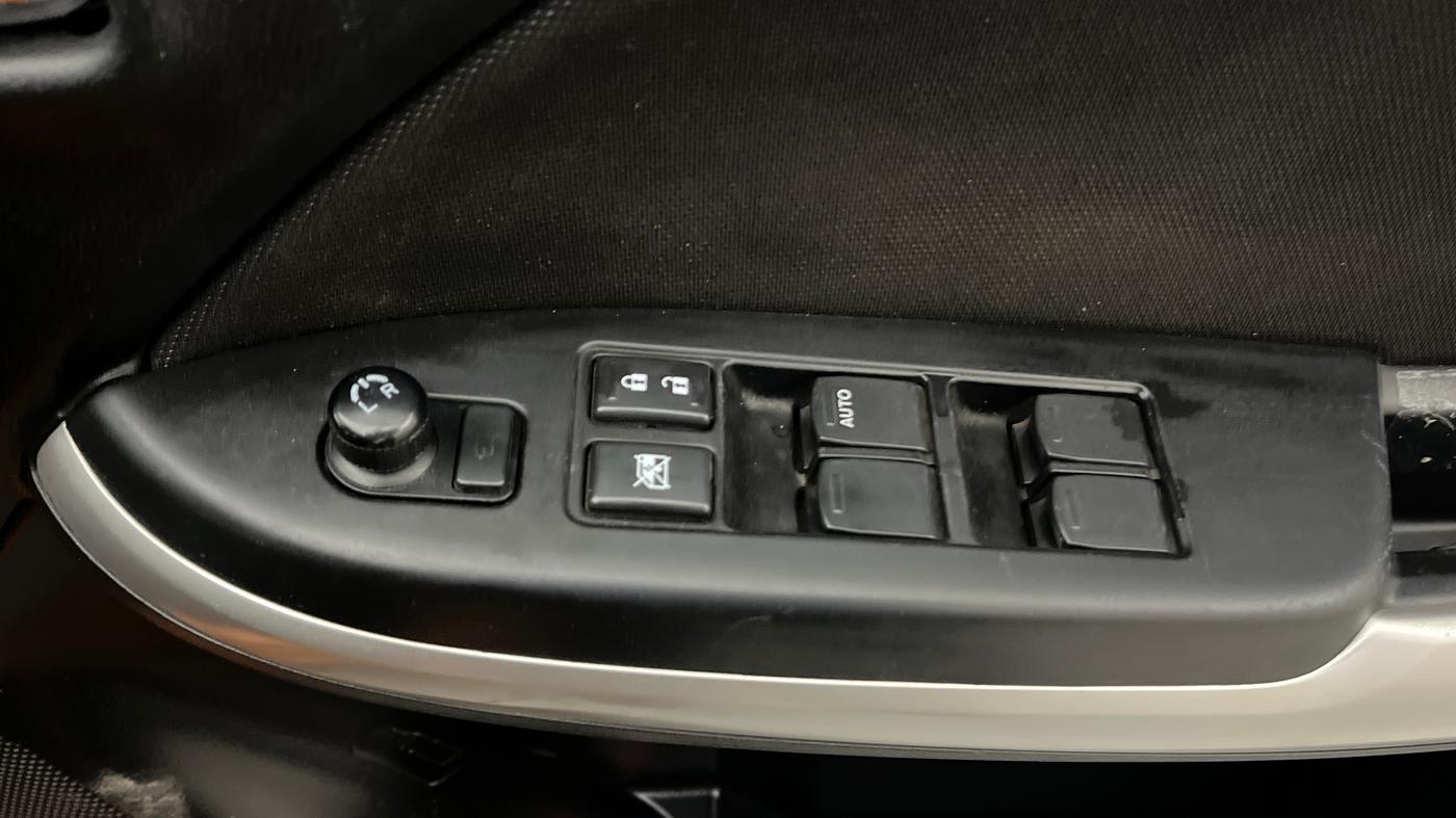 2018 Maruti Baleno DELTA PETROL 1.2, Petrol, Manual, 59,166 km, Driver Side Door Panels Control