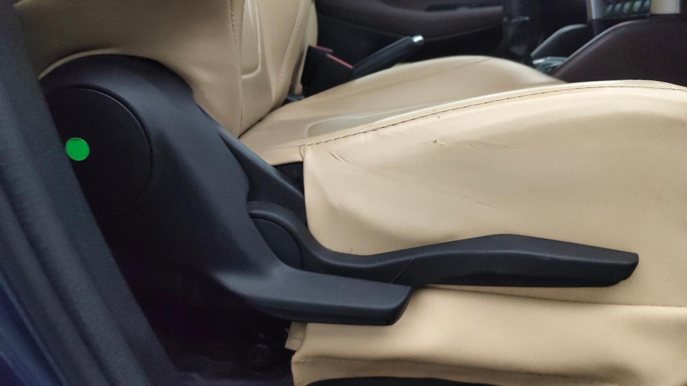 2023 Maruti Grand Vitara ZETA SMART HYBRID, Petrol, Manual, 26,006 km, Driver Side Adjustment Panel