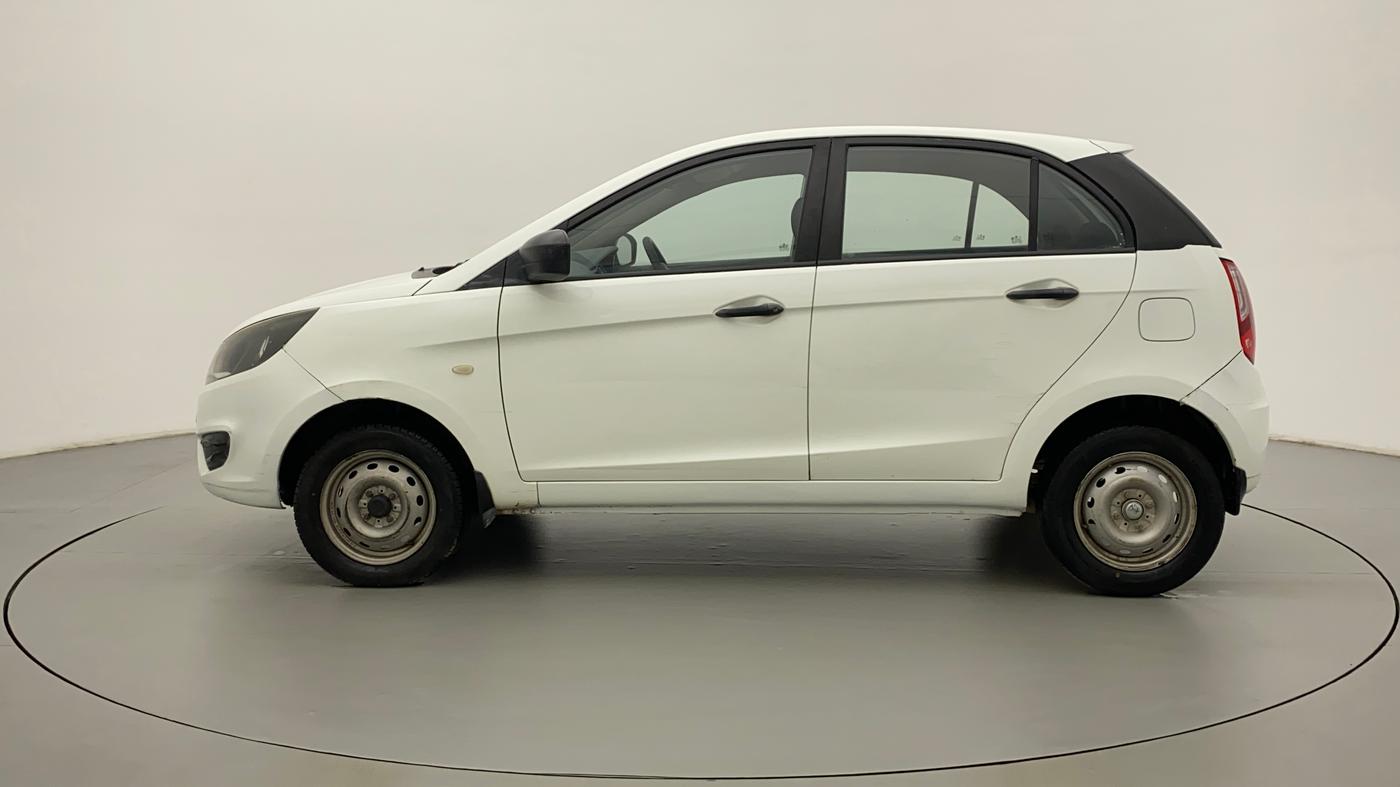 2016 Tata Bolt XE REVOTRON, Petrol, Manual, 49,558 km, Left Side