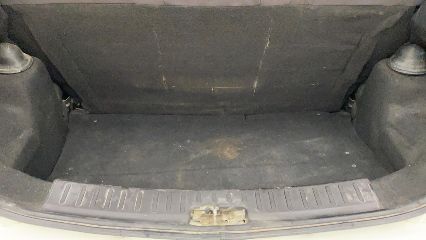2016 Tata Bolt XE REVOTRON, Petrol, Manual, 49,558 km, Boot Inside
