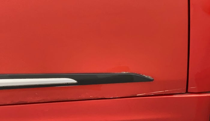 2020 Tata Tiago XZA PLUS DUAL TONE PETROL, Petrol, Automatic, 26,526 km, Driver-side door - Minor scratches