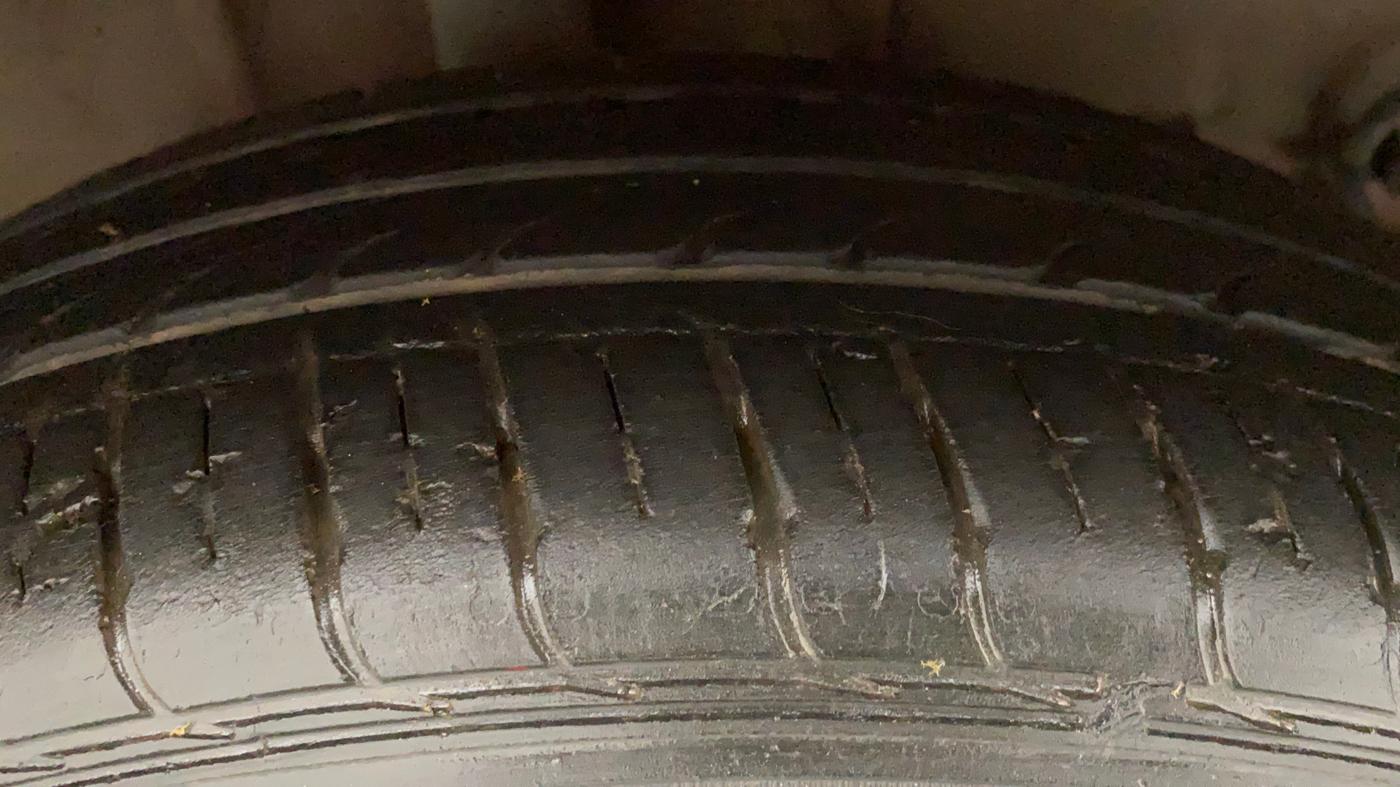 2020 Tata Tiago XZA PLUS DUAL TONE PETROL, Petrol, Automatic, 26,526 km, Right Rear Tyre Tread