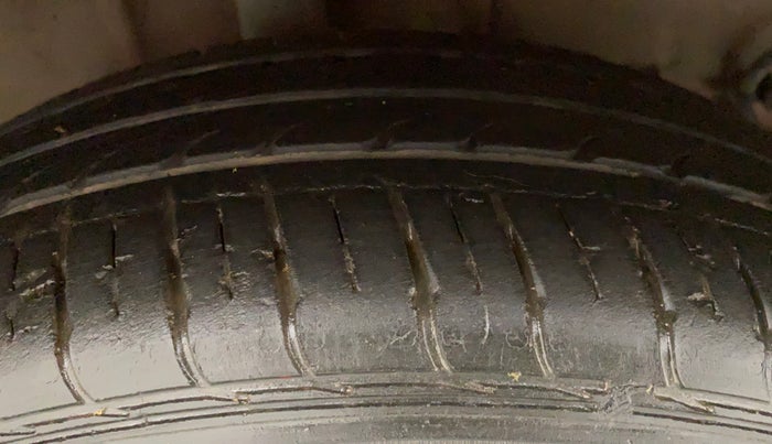 2020 Tata Tiago XZA PLUS DUAL TONE PETROL, Petrol, Automatic, 26,526 km, Right Rear Tyre Tread