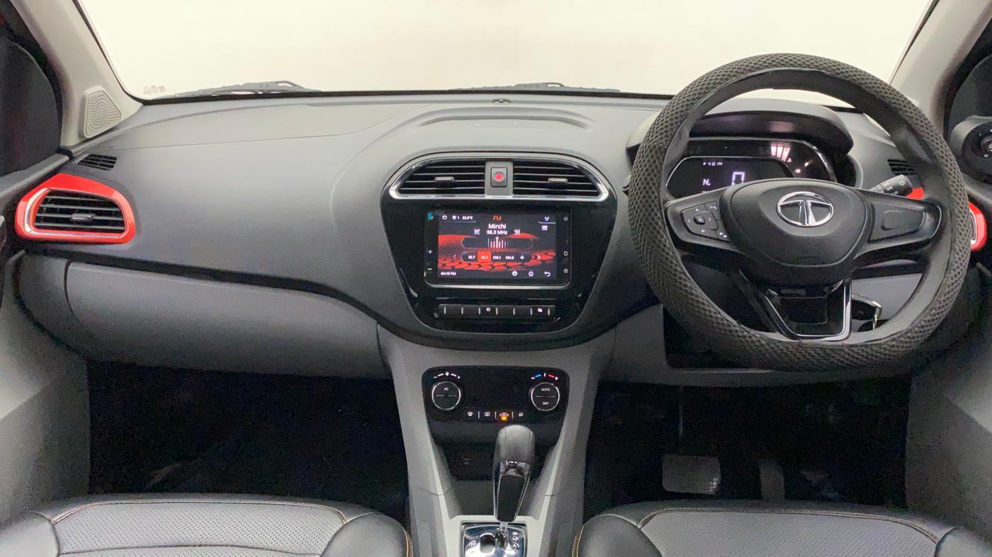 2020 Tata Tiago XZA PLUS DUAL TONE PETROL, Petrol, Automatic, 26,526 km, Dashboard
