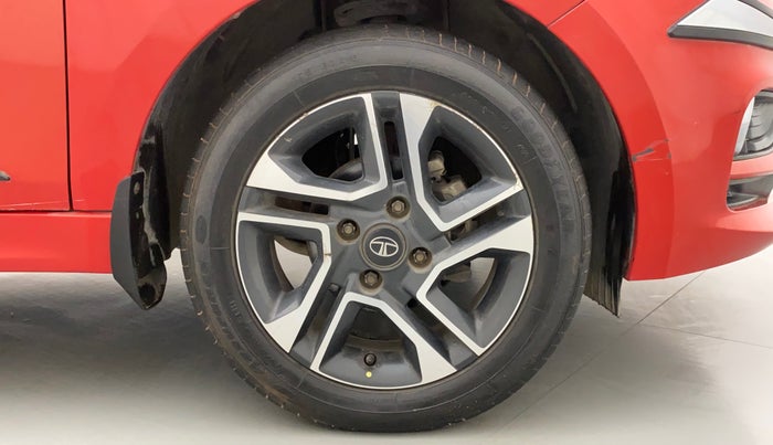 2020 Tata Tiago XZA PLUS DUAL TONE PETROL, Petrol, Automatic, 26,526 km, Right Front Wheel