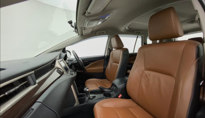 2016 Toyota Innova Crysta 2.8 ZX AT 7 STR, Diesel, Automatic, 88,694 km, Right Side Front Door Cabin