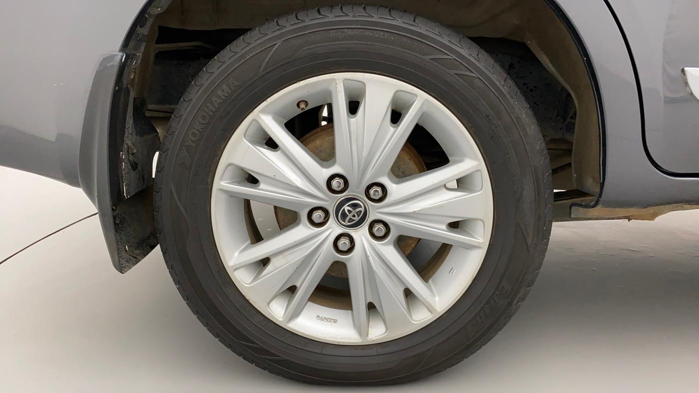 2016 Toyota Innova Crysta 2.8 ZX AT 7 STR, Diesel, Automatic, 88,694 km, Right Rear Wheel