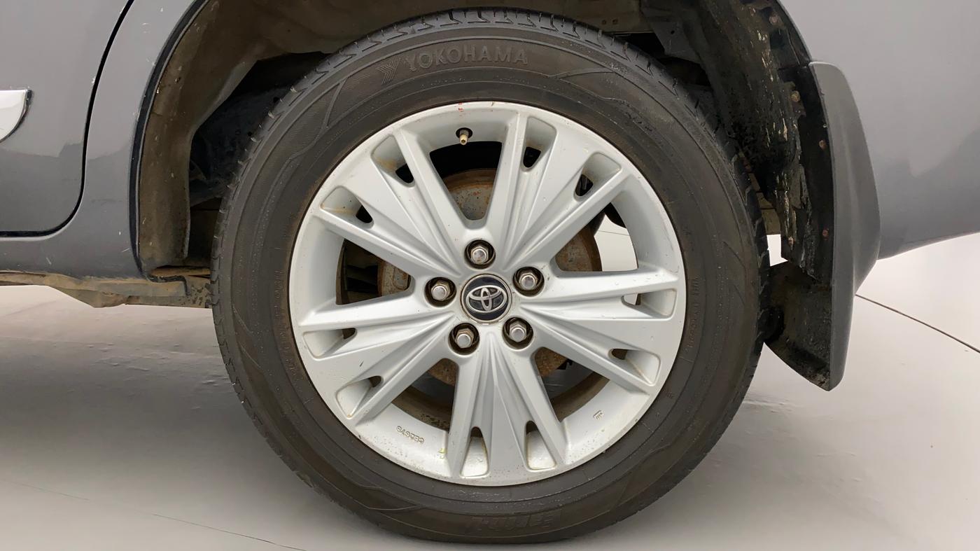 2016 Toyota Innova Crysta 2.8 ZX AT 7 STR, Diesel, Automatic, 88,694 km, Left Rear Wheel