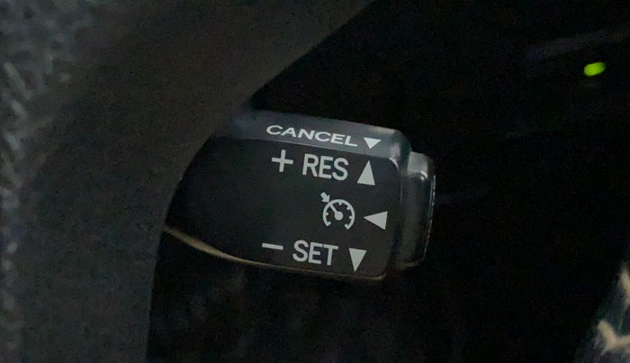 2016 Toyota Innova Crysta 2.8 ZX AT 7 STR, Diesel, Automatic, 88,694 km, Adaptive Cruise Control