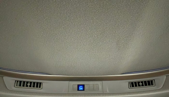 2016 Toyota Innova Crysta 2.8 ZX AT 7 STR, Diesel, Automatic, 88,694 km, Rear AC Vents