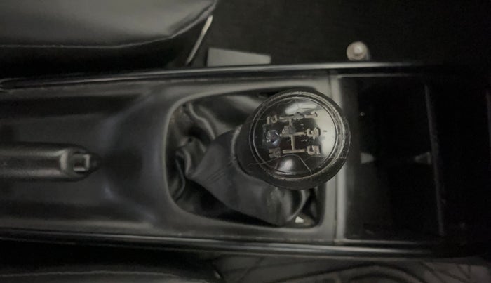 2019 Maruti Baleno SIGMA PETROL 1.2, Petrol, Manual, 68,958 km, Gear Lever