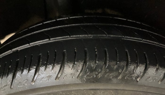 2019 Maruti Baleno SIGMA PETROL 1.2, Petrol, Manual, 68,958 km, Right Rear Tyre Tread