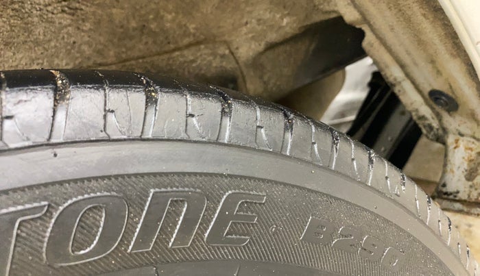 2015 Maruti Wagon R 1.0 VXI, Petrol, Manual, 1,05,396 km, Right Rear Tyre Tread