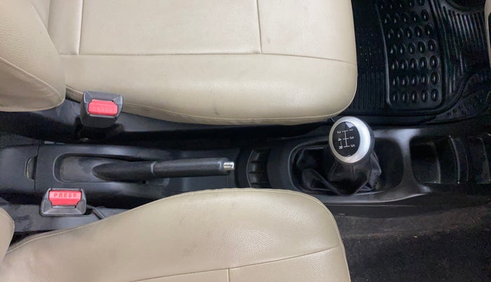 2015 Maruti Wagon R 1.0 VXI, Petrol, Manual, 1,05,396 km, Gear Lever