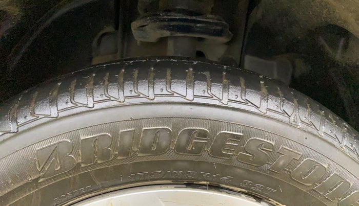 2022 Tata Tiago XT PETROL, Petrol, Manual, 28,288 km, Right Front Tyre Tread