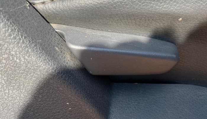 2014 Renault Duster 85 PS RXL DIESEL, Diesel, Manual, 74,437 km, Driver Side Adjustment Panel