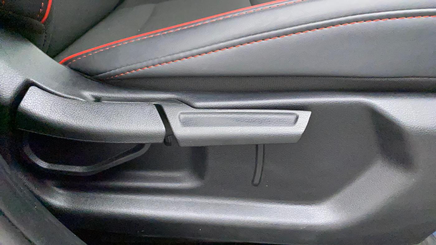 2022 Hyundai GRAND I10 NIOS SPORTZ 1.0 TURBO GDI, Petrol, Manual, 15,612 km, Driver Side Adjustment Panel