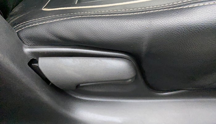 2012 Maruti Swift VXI, Petrol, Manual, 84,476 km, Driver Side Adjustment Panel