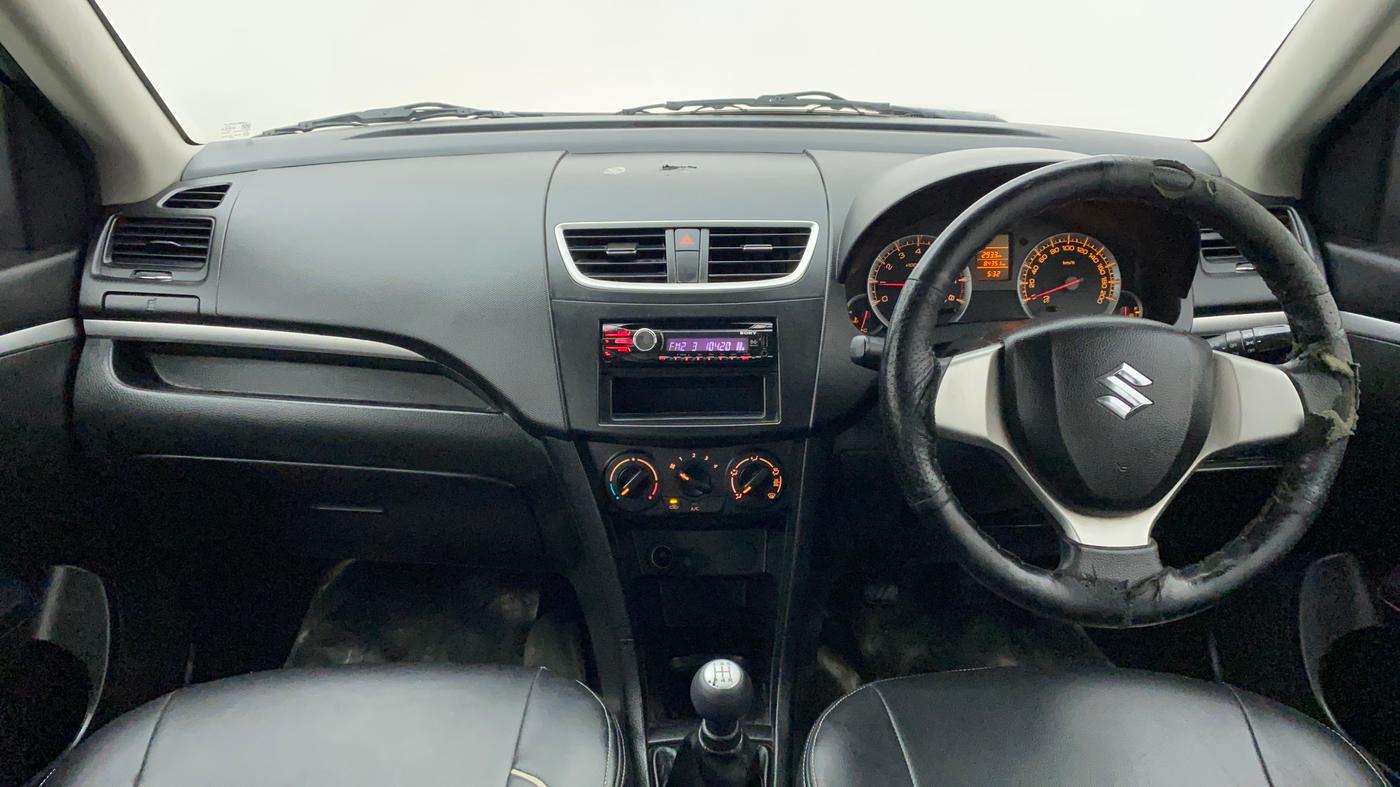 2012 Maruti Swift VXI, Petrol, Manual, 84,476 km, Dashboard