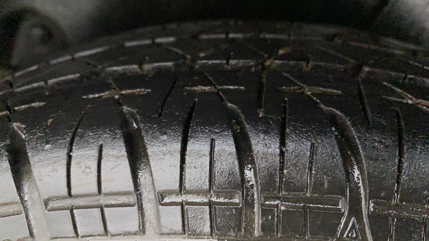 2012 Maruti Swift VXI, Petrol, Manual, 84,476 km, Left Rear Tyre Tread