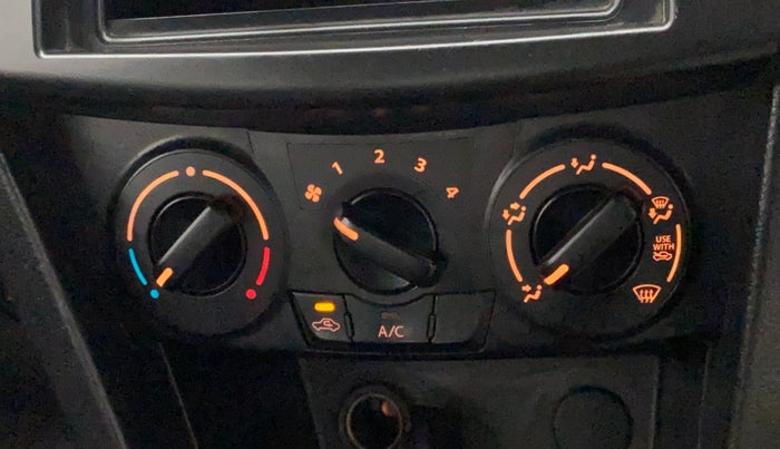 2012 Maruti Swift VXI, Petrol, Manual, 84,476 km, Dashboard - Air Re-circulation knob is not working