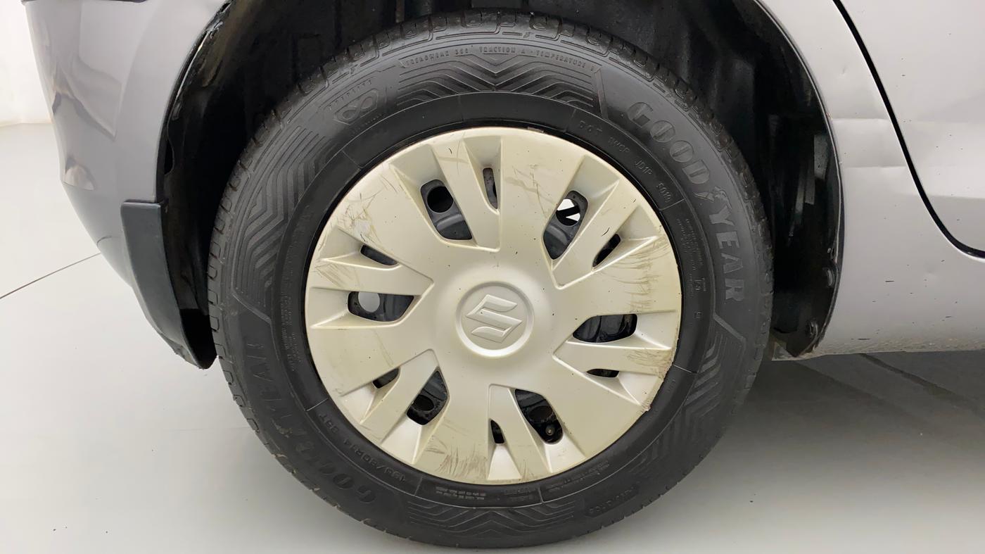 2012 Maruti Swift VXI, Petrol, Manual, 84,476 km, Right Rear Wheel