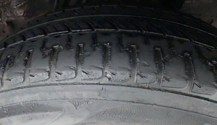 2017 Honda Jazz 1.2L I-VTEC V AT, Petrol, Automatic, 29,301 km, Left Rear Tyre Tread